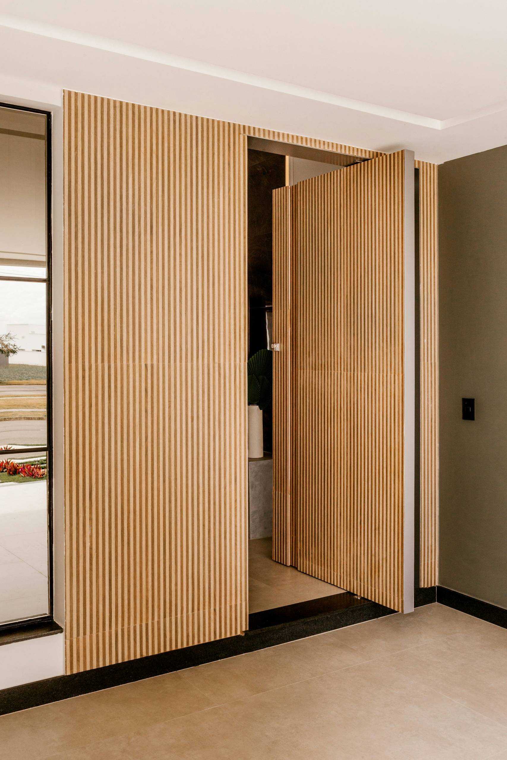 Portas pivotantes